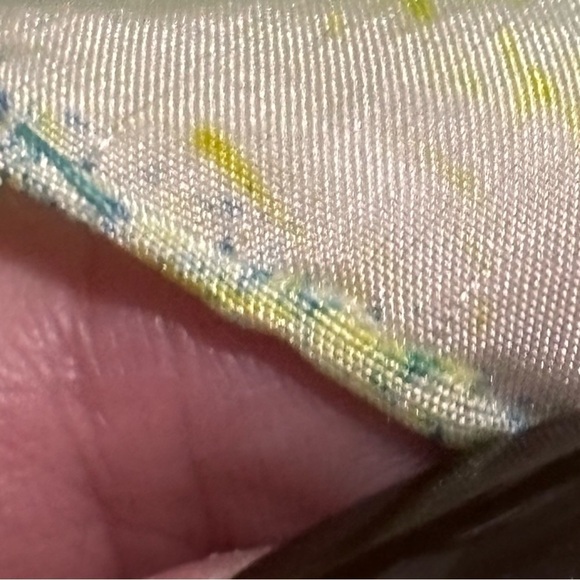 Vintage Asian signed silk scarf hand rolled - Picture 3 of 6